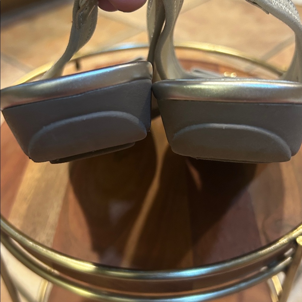 AK Sports Gold light gray tan Slingback Ballet Shoes, Size 7M - Picture 8 of 9